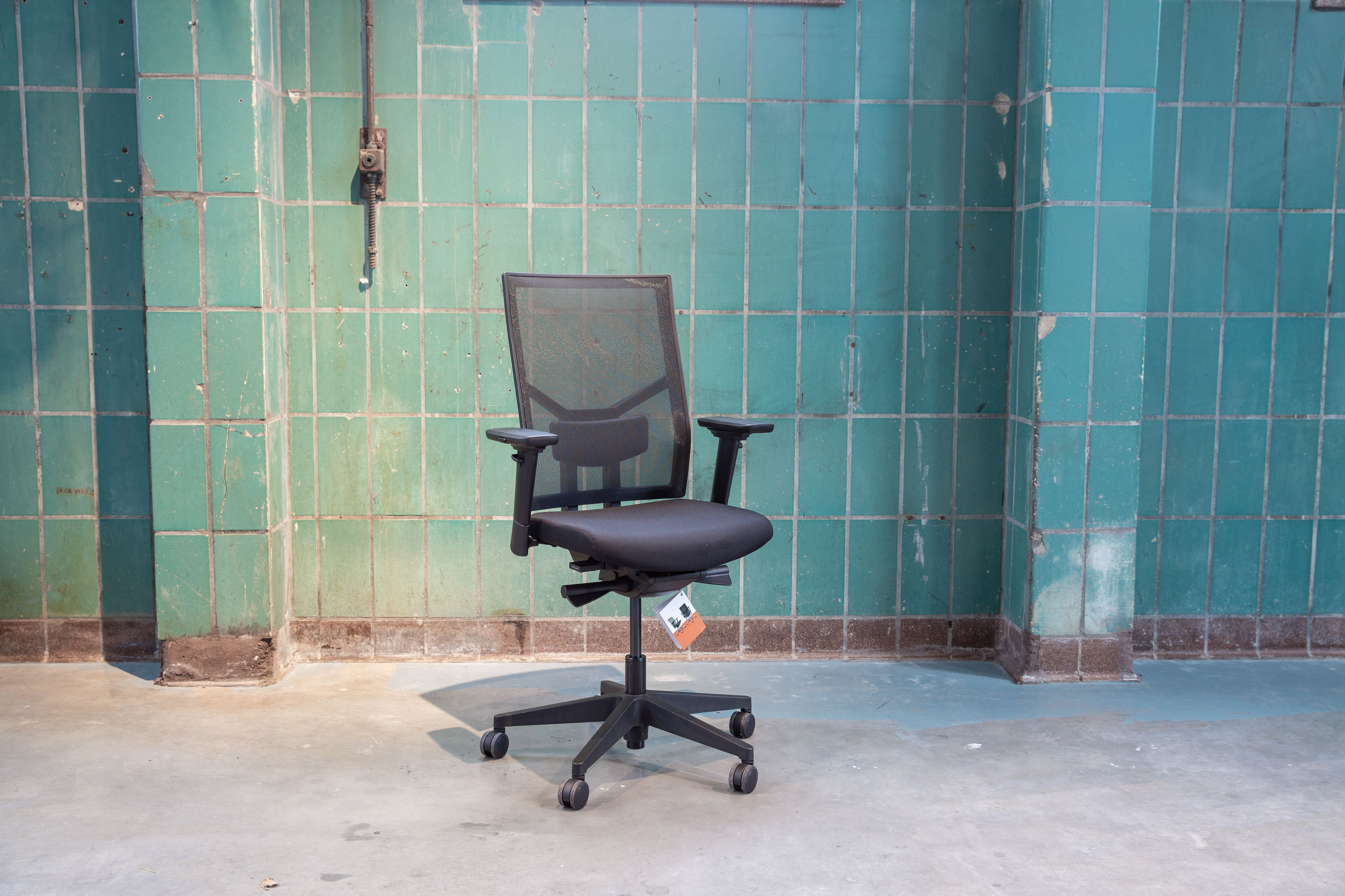 Wat is een lendesteun en waarvoor dient deze bij een bureaustoel?