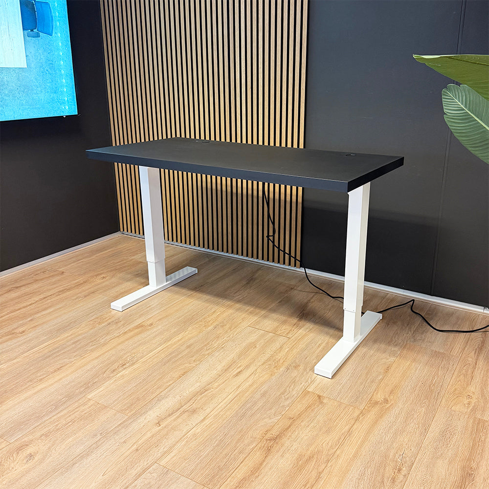 Actiforce Solid 1380 Zit-sta bureau zwart