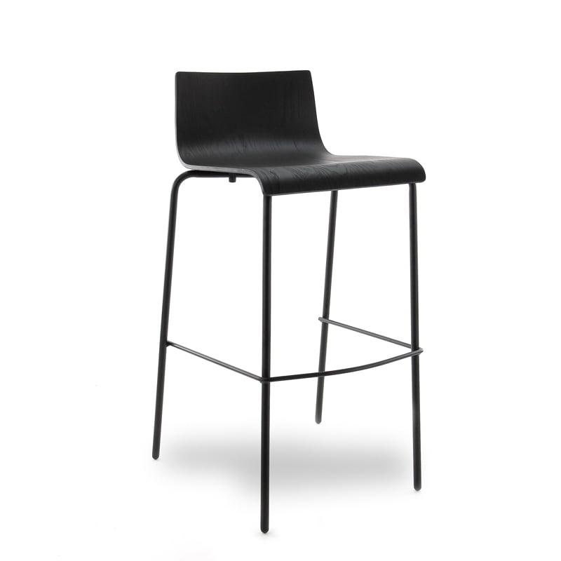 Barstoel bo in de kleur zwart.