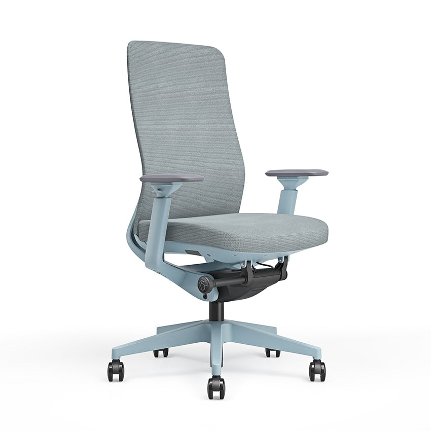 Blauwe Bureaustoel Titan netwave gezien van schuinvoor