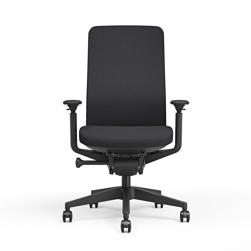 Geheel zwarte Bureaustoel Titan op zwart kunststof voetkruis