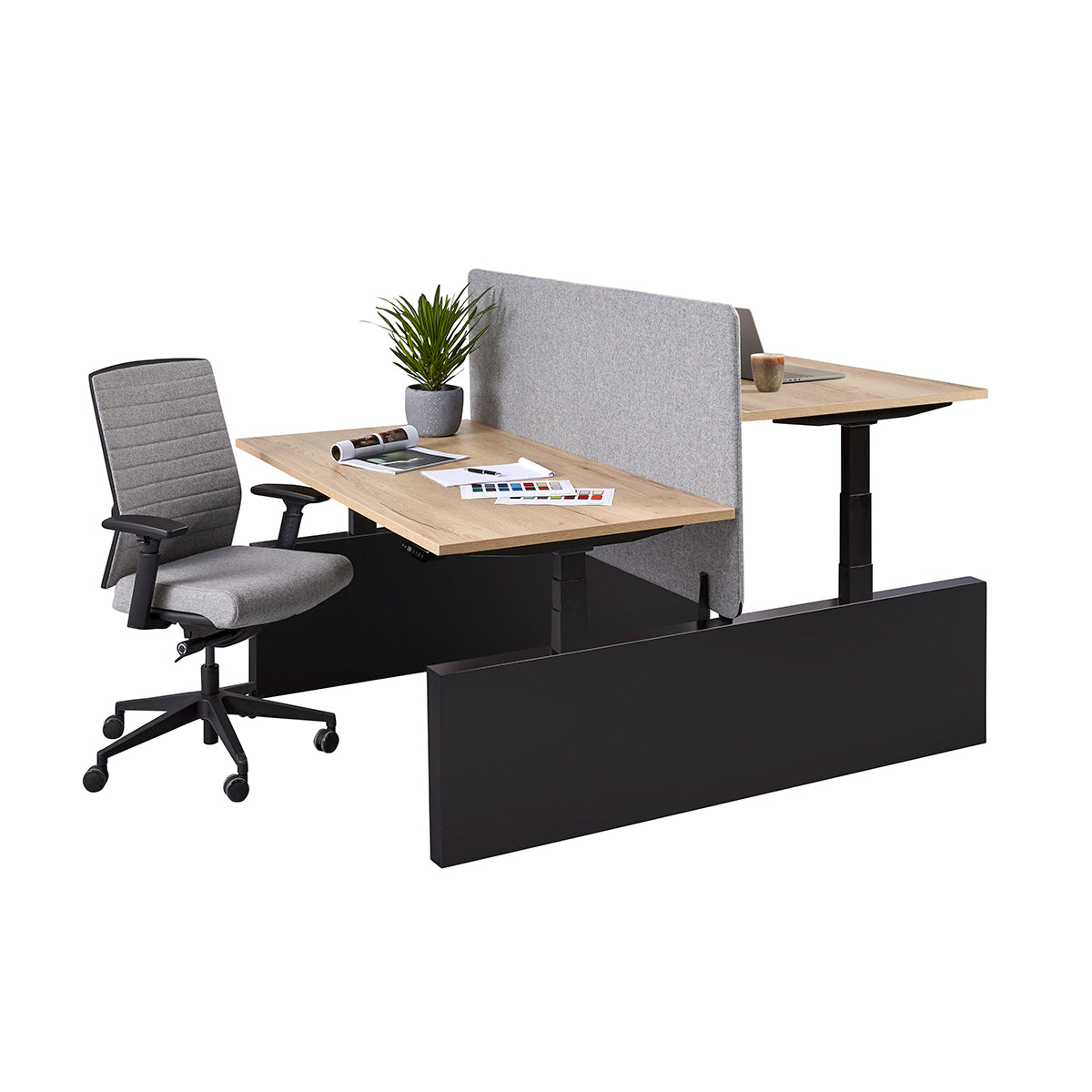 Ergowork duo zit-sta bureau in de kleur zwart.