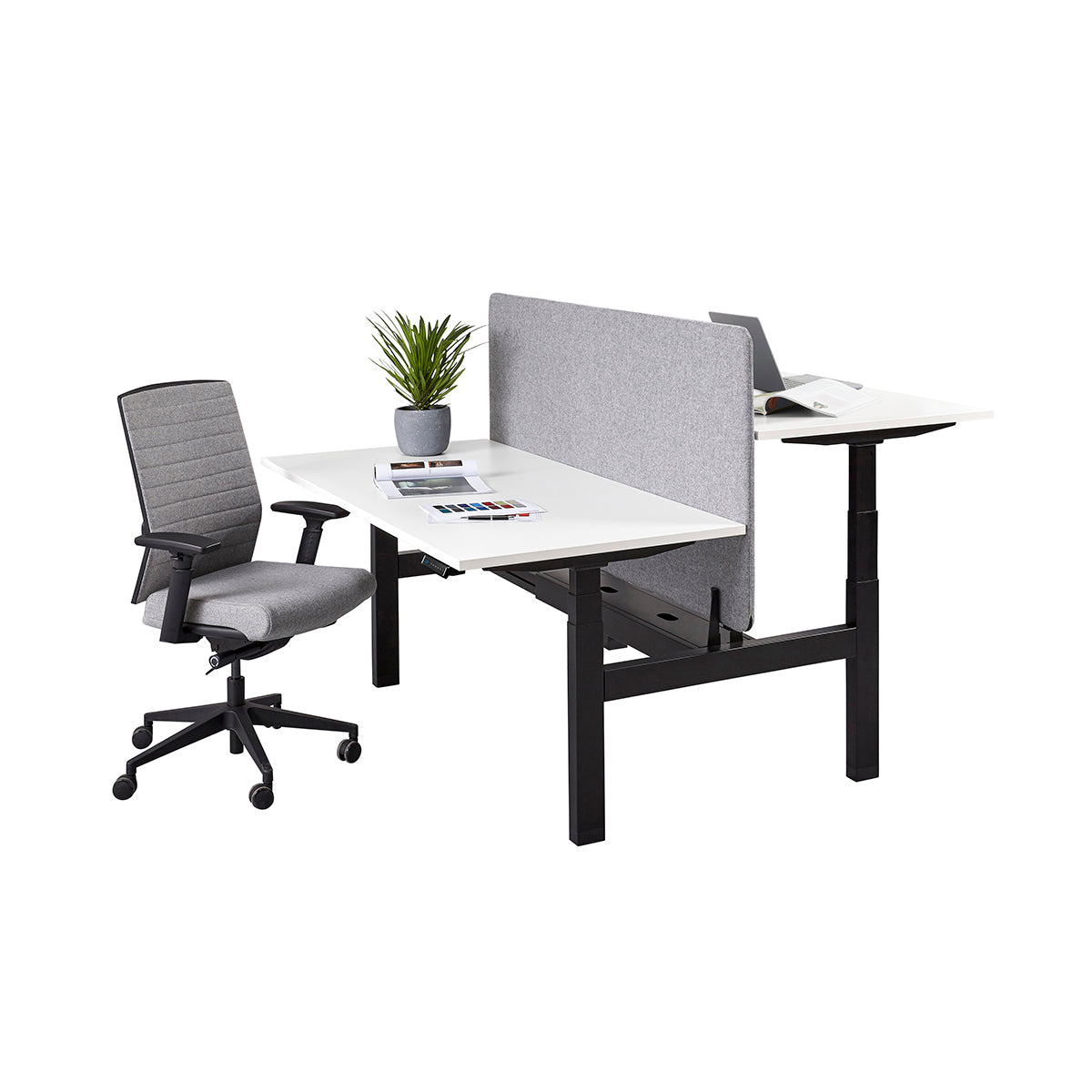 Ergowork duo zit-sta bureau in de kleur zwart.