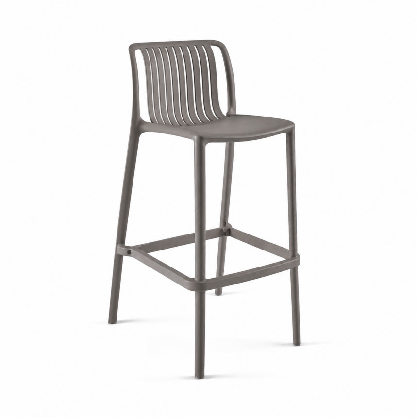 Grijze barstoel Amy gezien van schuinvoor