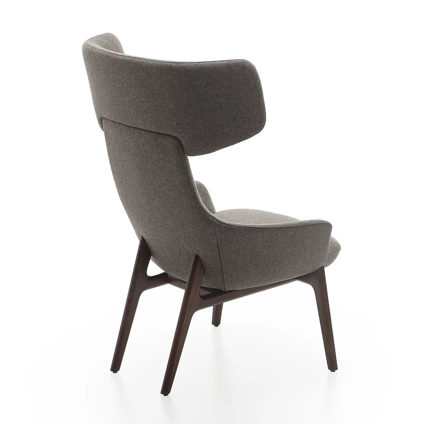 Hendriks loungefauteuil in stof in de kleur zwart.