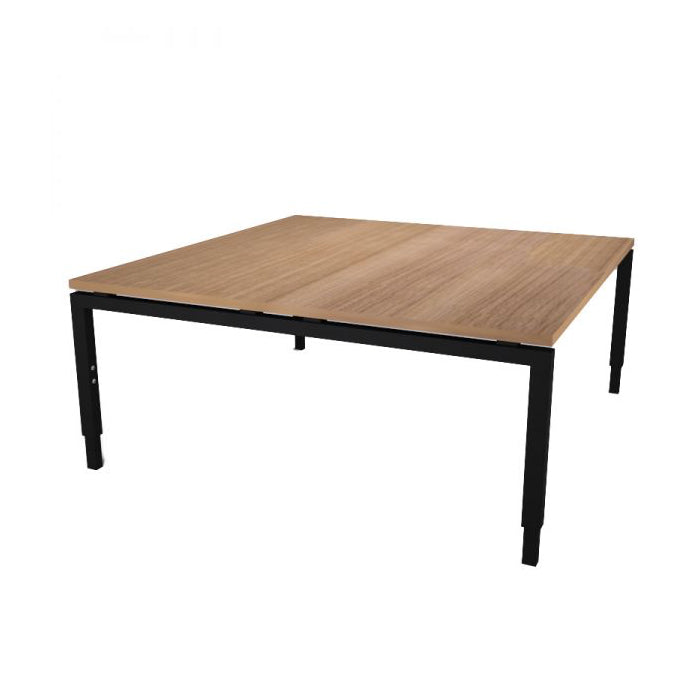 Now tafel (vierkant) in de kleur zwart met vierkant blad.